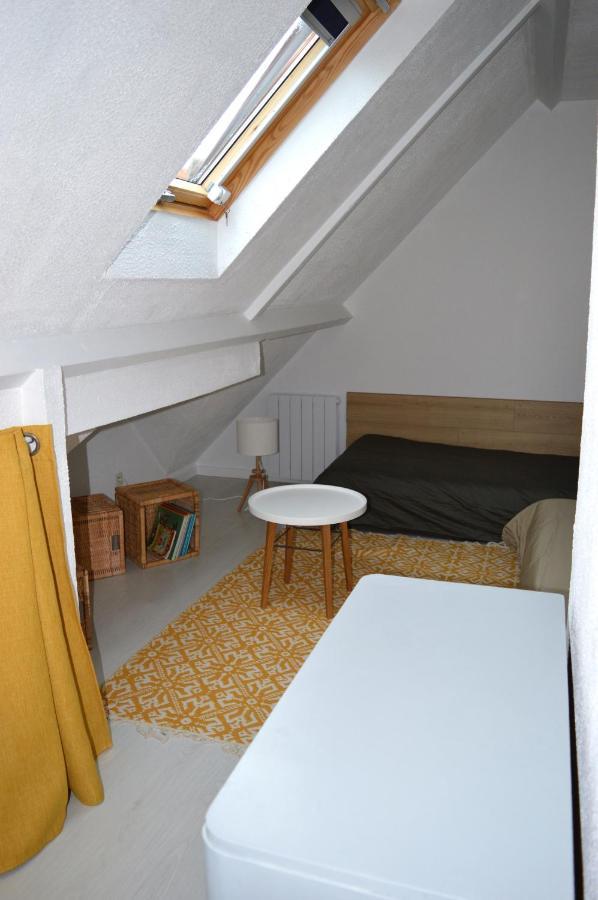 Triplex Avec Jardinet - Wifi - A 400M De La Plage كورسول-سور-مار المظهر الخارجي الصورة